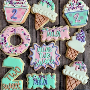 Two Sweet Cookies
