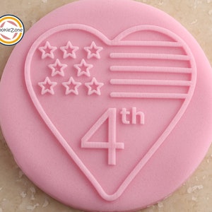 Stars and Strips Heart Debosser/Embosser Stamp/4th July/Fondant/Icing