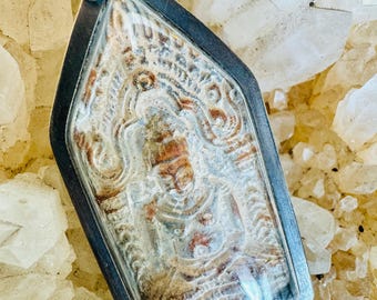 Gesegneter thailändischer Buddha Amulett: Schutz, Glücksbringer, Lederband