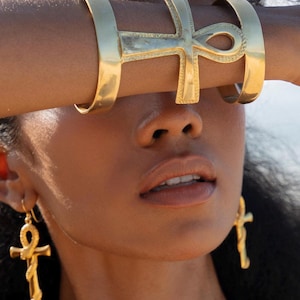 Everlasting Life Ankh Wonderwoman Cuff in brass, one of a kind, bold piece, festival wear, unique, goddess wear, priestess, egypt, gift