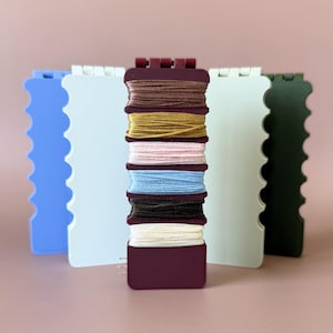 Travel Embroidery Floss Holder with Magnetic Needle Storage: Cross Stitch Thread Storage