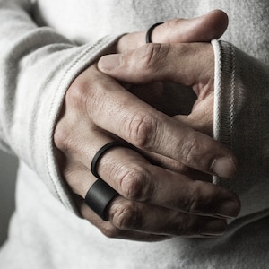 Men&#39;s Silver and caoutchouc Ring