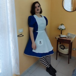 Alice in Wonderland Adult