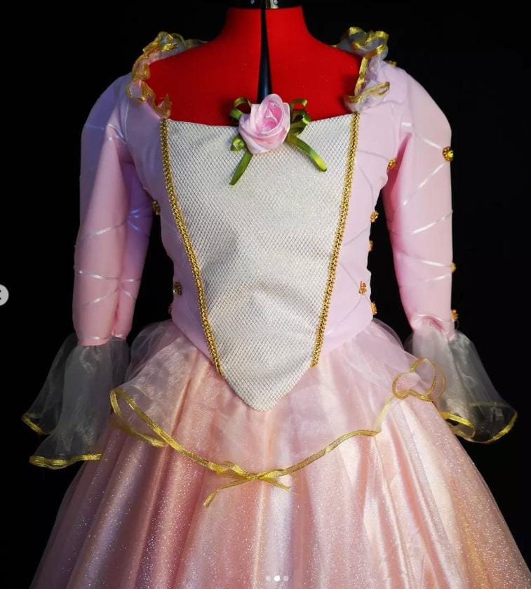 strapless open back dress The princess and the pauper – thecuriousbrains main image 1