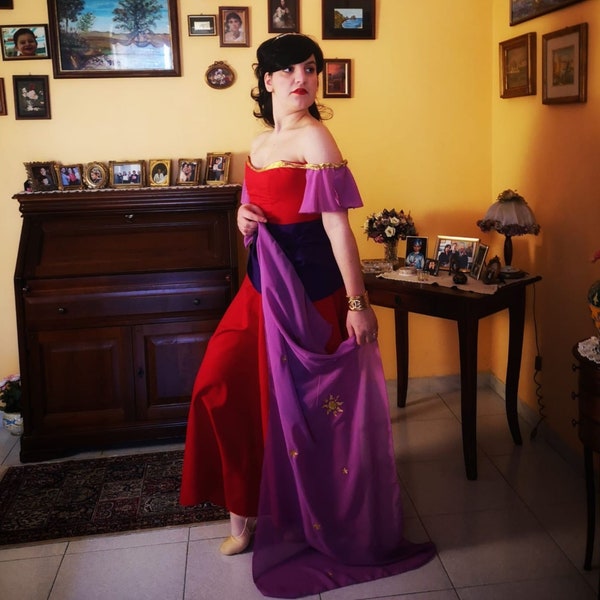 Esmeralda Cosplay Erwachsenes rotes Kleid