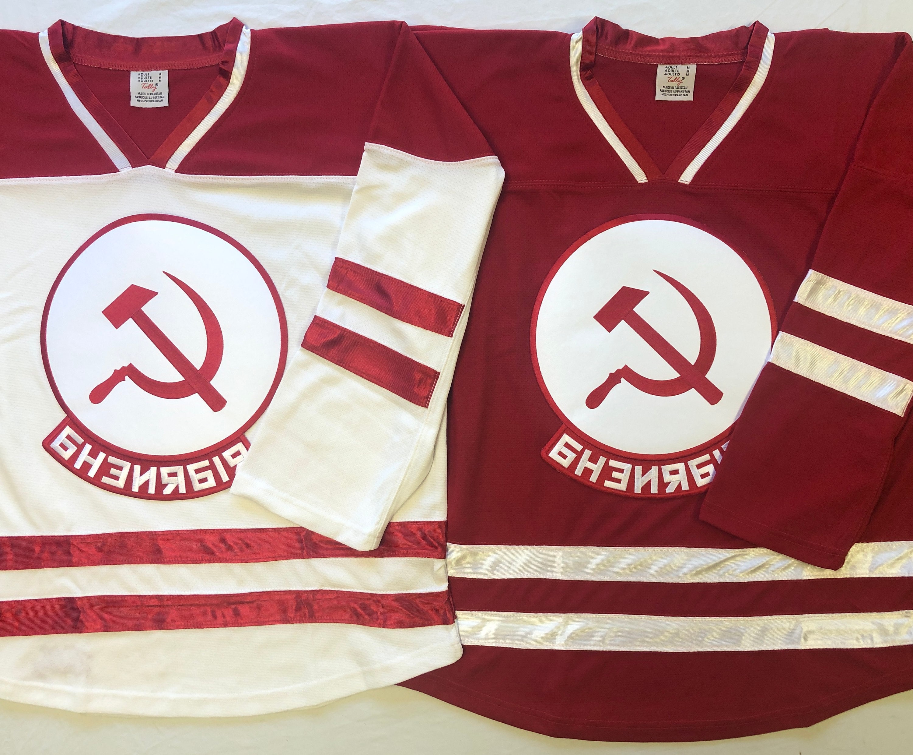 Russia's Soviet-style hockey jerseys prove too much for Finnish ex-PM — RT  Sport News