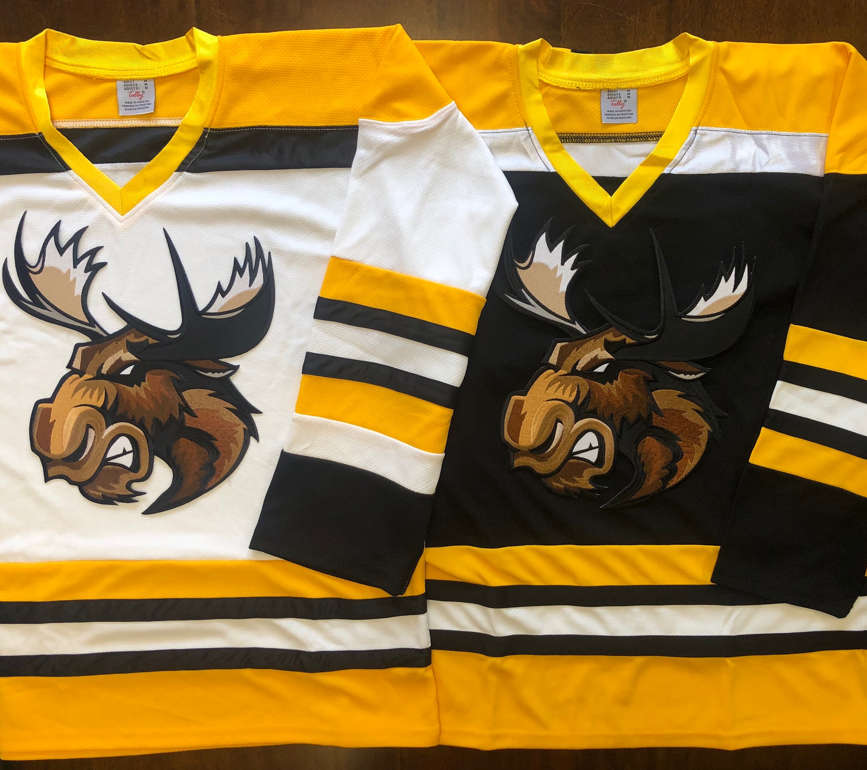 Custom Hockey Jerseys with the Aeros Embroidered Twill Logo