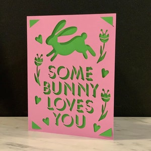 Somebunny Loves You Cartão de Páscoa SVG – Cricut Joy Insert Card Cut File