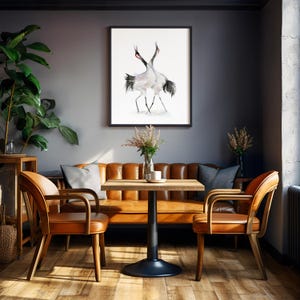 Akvarell väggkonst med dansande trana | Minimalistisk fågeltryck | Zen heminredning | Personlig bröllopspresent | Modern japansk naturkonst bild 2