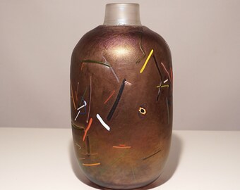 Vintage glazen vaas Kosta Boda Art, Bertil Vallien "Tornado", iriserend Zweeds design