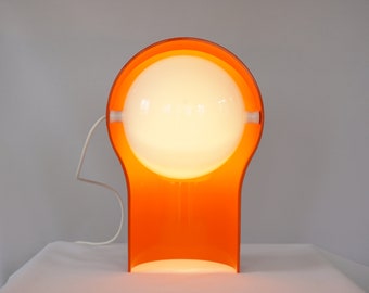 Space Age table lamp "Telegono" designed by Vico Magistretti for Artimede, Italy, 1969.