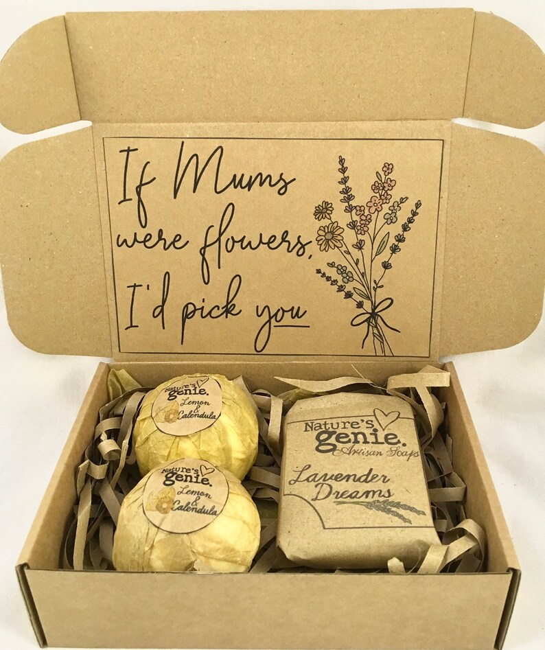 Self-care gift for mum relax gift box spa bath bomb set image 0