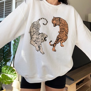 Vintage Tiger Crewneck Womens Tiger Hoodie Vintage Tiger Shirt Chinese Tiger Hoodie Aesthetic Tiger Shirt Aesthetic Tee Crew Neck Sweatshirt