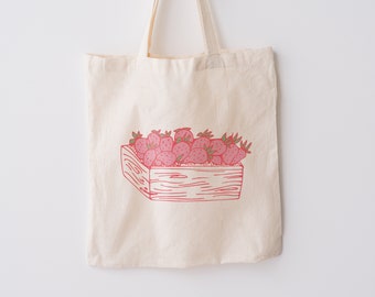 Strawberry Basket Tote Bag Cute Tote Bag Strawberry Bag Gift Fruit Tote Aesthetic Bag Market Bag Canvas Eco Friendly Shoulder Shopping Bag