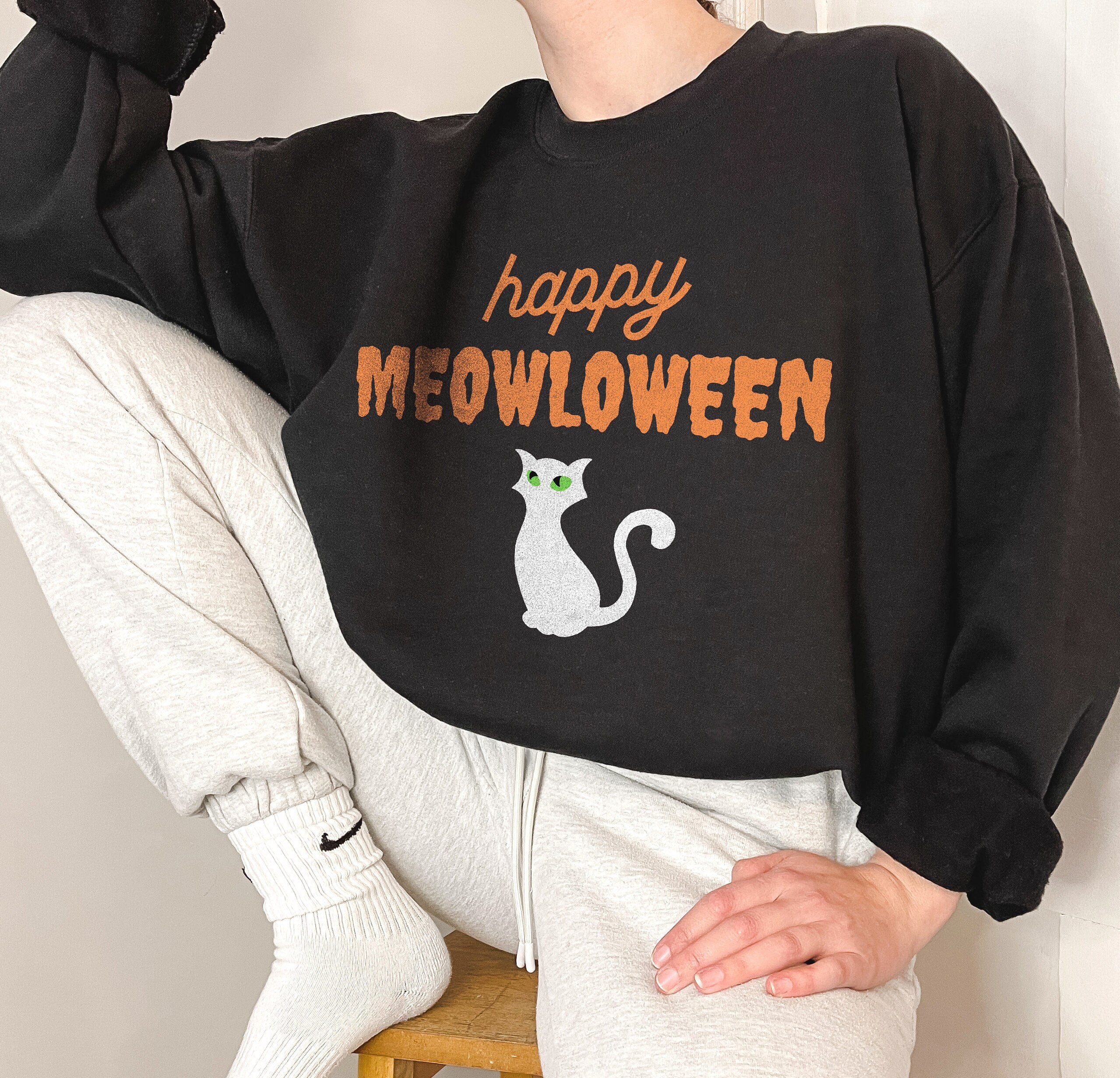 cat sweater halloween