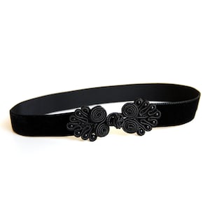 TRIMMING CHOKER black, stylish velvet choker, which is closed with an ornate trimmings closure with small beads image 1