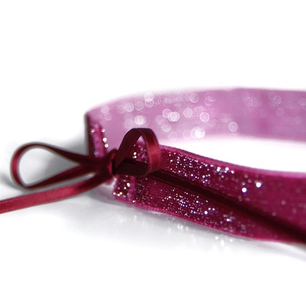 STARRY VELVET BERRY Choker - Beerenfarbener Samtchoker mit silbernem Glitter und hochwertigen Satinbändern zum individuellen Binden