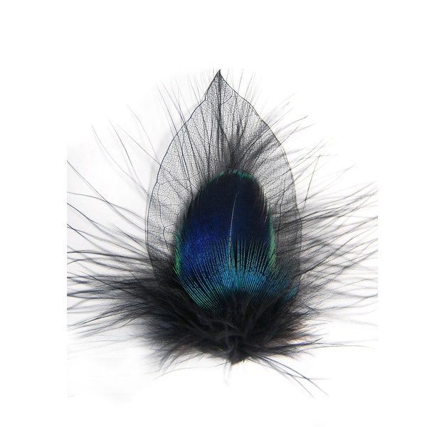 NIGHT SKY - Barrette à cheveux délicate avec une rare plume de paon bleu foncé en combinaison avec une plume noire et turquoise et une feuille transparente