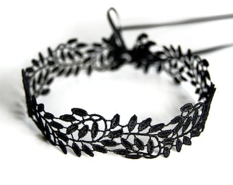 LEAVES CHOKER - black lace choker in a leaf design, individually fastened with two double-face satin ribbons