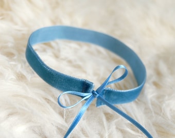 LIGHT BLUE velvet choker - Light blue velvet choker with thin satin ribbons to tie