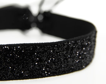 GLIMMER CHOKER ZWART - elegante, zwarte, sprankelende fluwelen choker met dubbelzijdige satijnen linten om te knopen