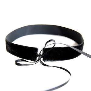 BLACK VELVET CHOKER black, stylish velvet choker with thin satin ribbons for tying image 1