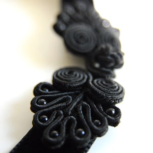 TRIMMING CHOKER black, stylish velvet choker, which is closed with an ornate trimmings closure with small beads image 2