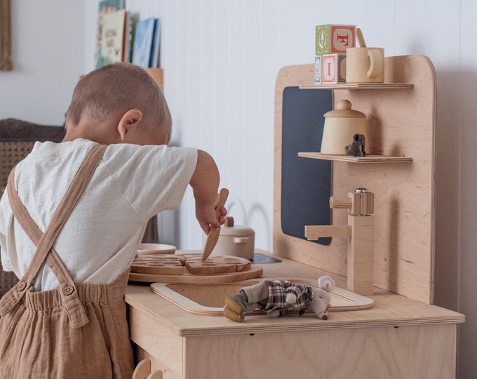 Eco Play Kitchen Spielzeug, Pretend Play Spielzeug für Kleinkinder, Spielküche für Kinder, Babyküche aus Holz, handgefertigte Spielküche aus Holz