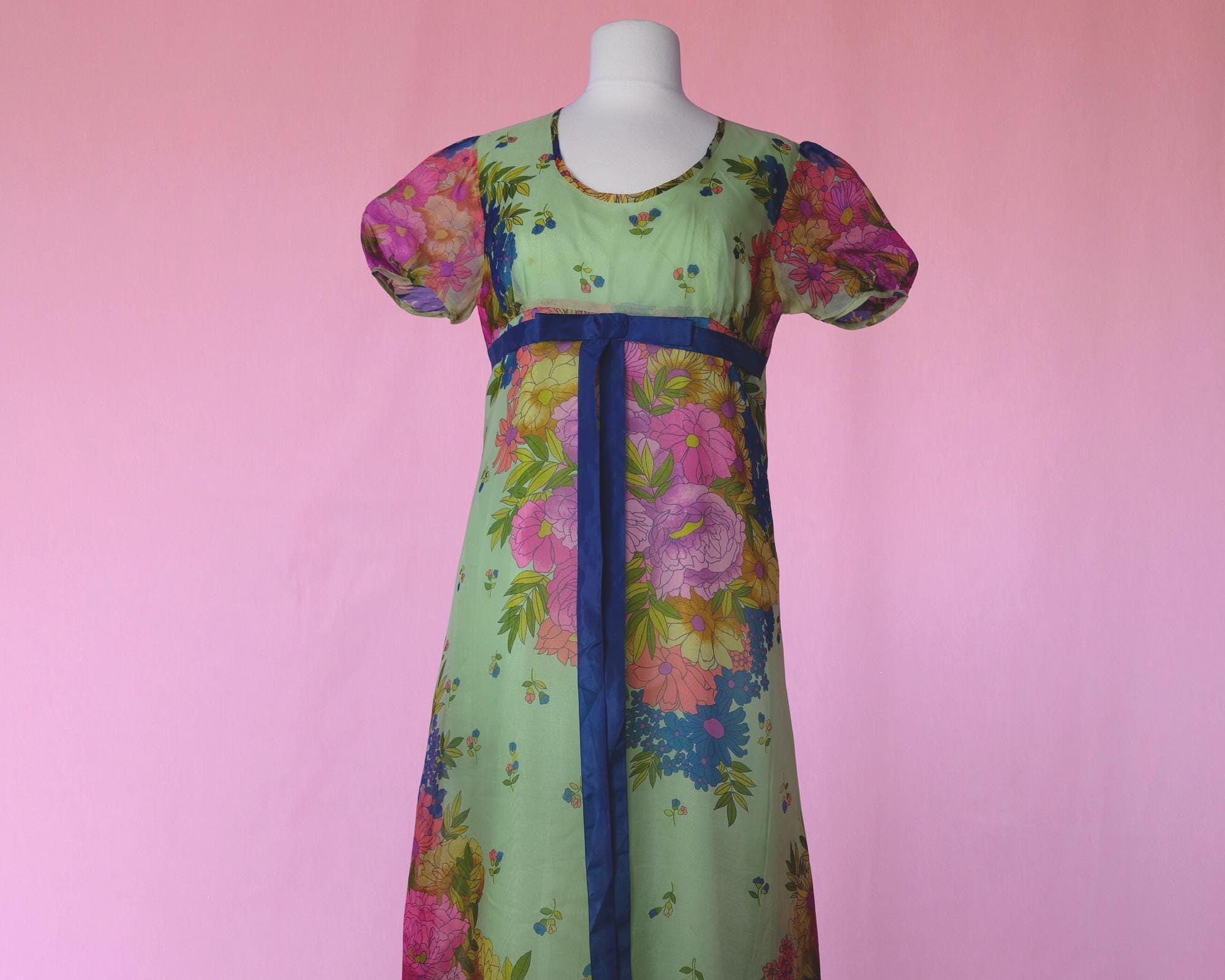 Robe Maxi Noire Vintage Années 70 - Taille 8, Manches Longues - Style Futuriste