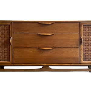 Free Shipping Within Continental US Vintage Mid Century Modern 9 Drawer Dresser. Dovetail Drawers by Lane image 2