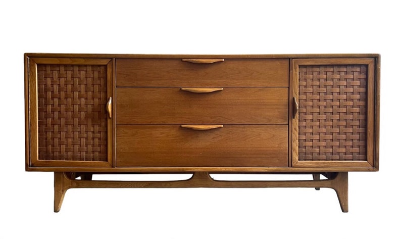 Free Shipping Within Continental US Vintage Mid Century Modern 9 Drawer Dresser. Dovetail Drawers by Lane image 2