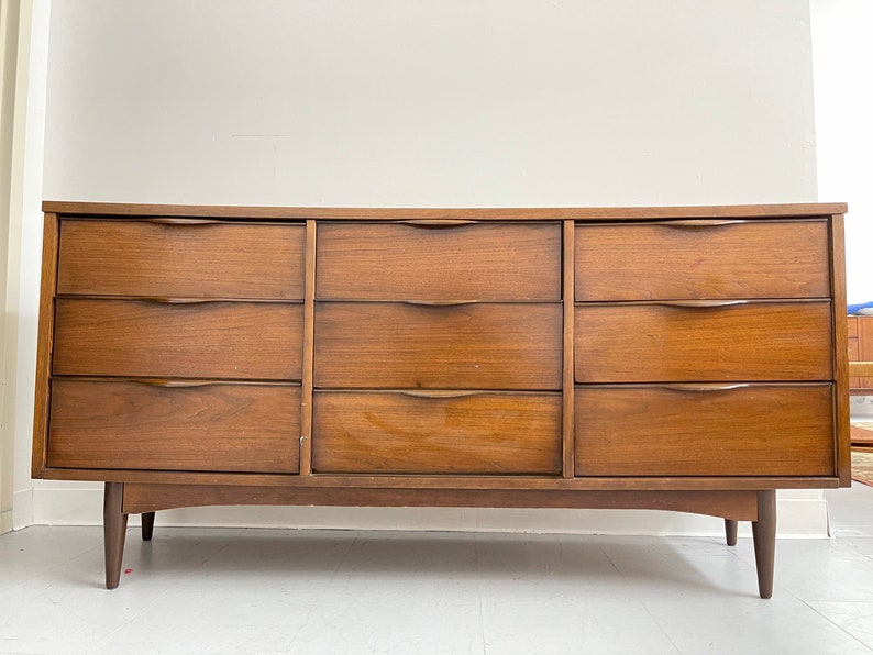 Free and Insured Shippig Within US - Vintage Mid Century Modern Dresser Cabinet Storage Drawers 