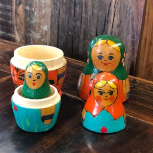 Vintage MCM Wooden Nesting Dolls Handpainted Handmade Cute Charming Cottagecore Danish Russian Made In USSR Decor Figurines Small image 3