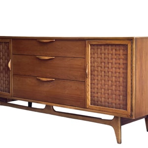 Free Shipping Within Continental US Vintage Mid Century Modern 9 Drawer Dresser. Dovetail Drawers by Lane image 1