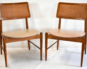 Free Shipping Within US - Danish Mid Century Modern Living Room Dining Room Chair with Original Leather Upholstery