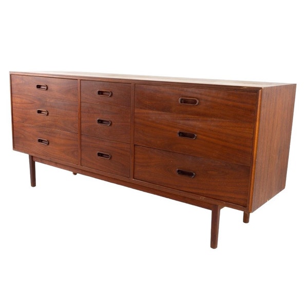 Free Shipping Within Continental US - Vintage Mid Century Modern Walnut 9 Drawer Dresser by Jack Cartwright for Founders