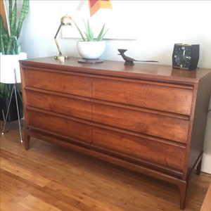 Free Shipping Within US Lane Mid Century Modern Dresser Bedroom Set image 5