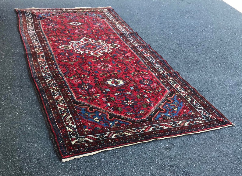 Free and Insured Shipping within US Vintage Rug Runner Approx 11ft by 5ft image 1