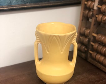 Vintage MCM Retro Art Deco Yellow Matte Planter Pottery Vase Mid Century Modern