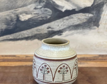 Unique Vintage Vase ceramic pottery mcm mode century modern art artwork detailed art deco floral flowers home decor decorative