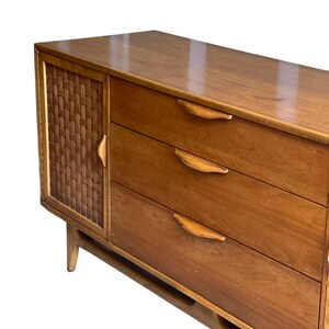 Free Shipping Within Continental US Vintage Mid Century Modern 9 Drawer Dresser. Dovetail Drawers by Lane image 5