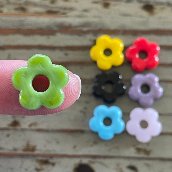 Lampwork Glass Flower Pendants, Glass Flowers, 15mm