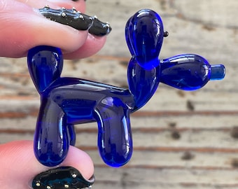 Figurine chien ballon bleu en verre au chalumeau - 2"