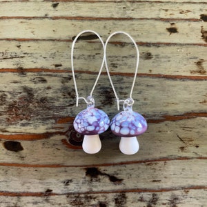 Boucles d'oreilles en verre au chalumeau, champignons violets, 25 mm