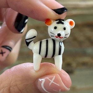 Lampwork Tiny Tiger Display