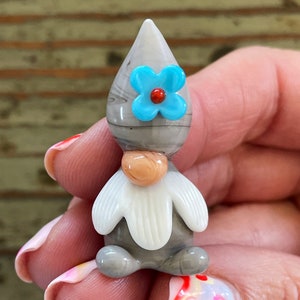 Gnomos de jardín de cristal, gnomos de cristal de Murano de 40 mm Gray