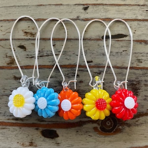 Glass Daisy Earrings, Multicolor Glass Daisies