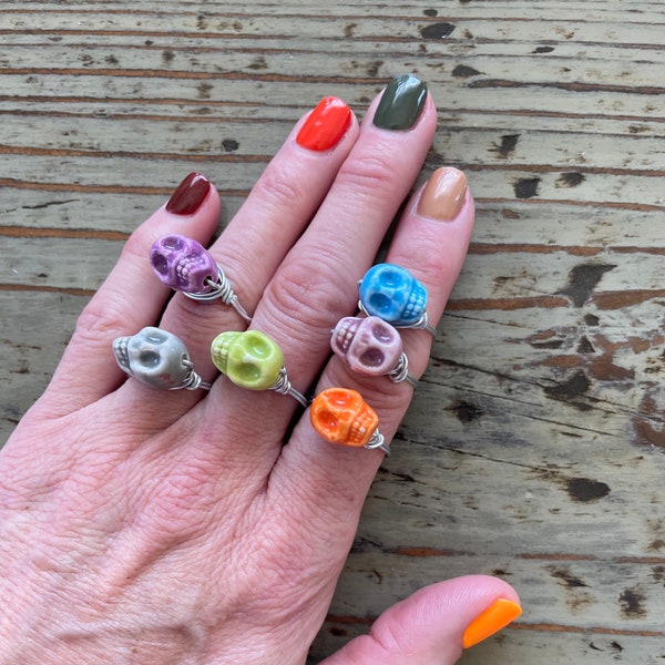 Porcelain Ceramic Wire Wrap Skull Rings. Cute and Colorful available in different sizes, perfect for Halloween Skulls