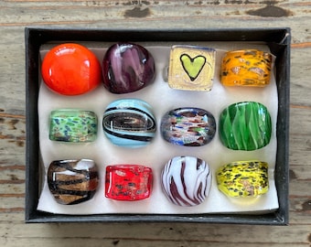 Lampwork-glasringar, blandade färger i oändlighetsstil, blandade storlekar