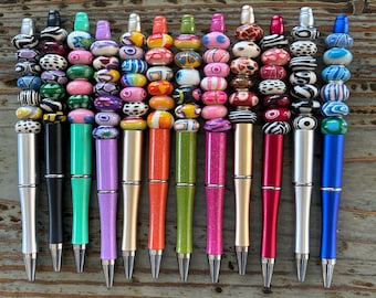 Bolígrafos con cuentas de vidrio, cuentas de lampwork sobre bolígrafo negro